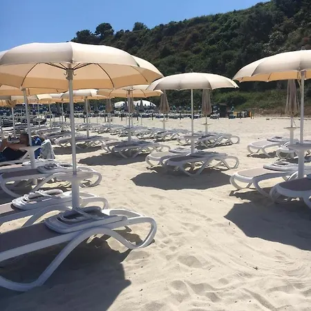 Bed & Breakfast Esterita 4*