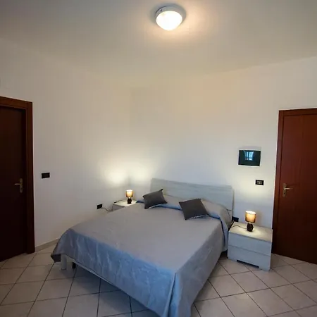 Esterita * Parghelia