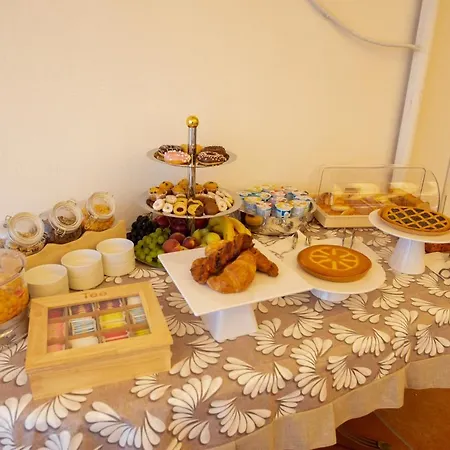 Esterita Couette-café Parghelia