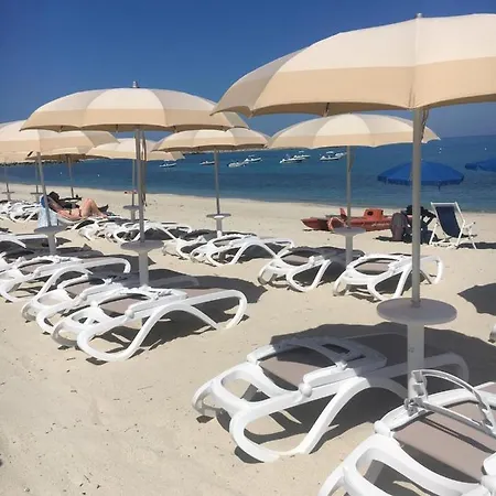 Esterita 4*