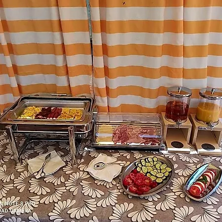Esterita Frühstückspension 4*