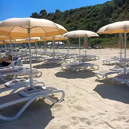 Esterita Bed and breakfast Parghelia