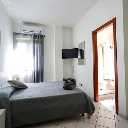 Esterita 4*