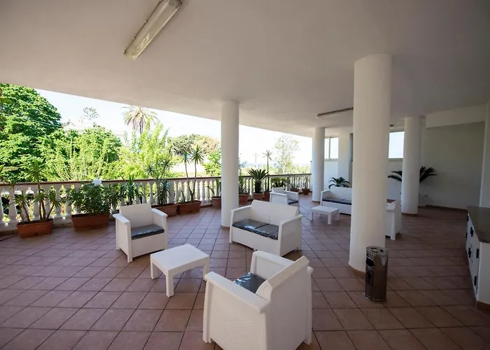 Esterita 帕尔盖利亚