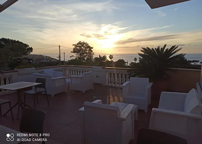 住宿加早餐酒店 Esterita 4*